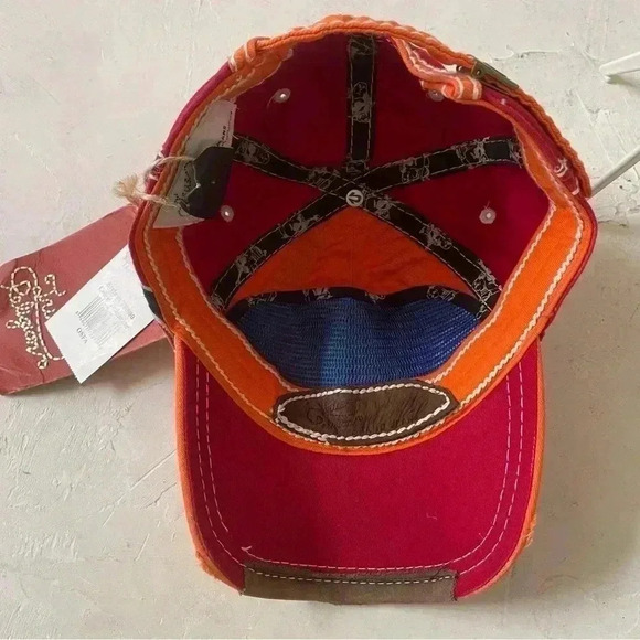 True Religion Bandana Distressed Embroidered Baseball Trucker Hat Cap NWT - Picture 10 of 12